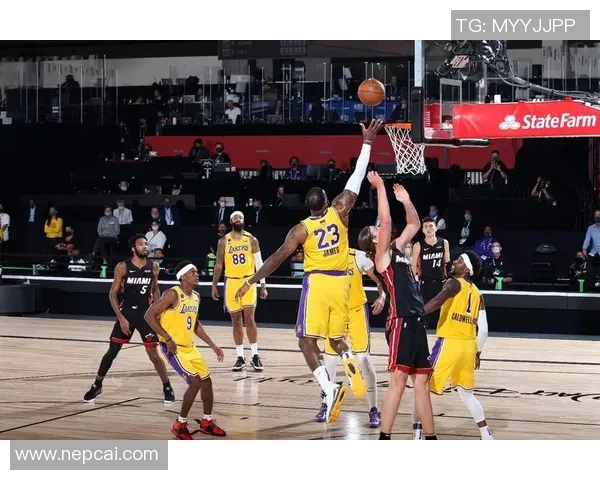 2020年NBA总决赛第二场热火对湖人精彩全场回放与分析