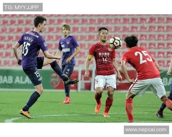 中日德兰与广州恒大友谊赛精彩对决展现足球魅力与友谊精神 中日德兰与广州恒大友谊赛精彩对决展现足球魅力与友谊精神