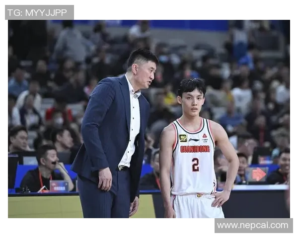 2019年CBA总决赛首场对决广东队与新疆队精彩回顾与赛况分析